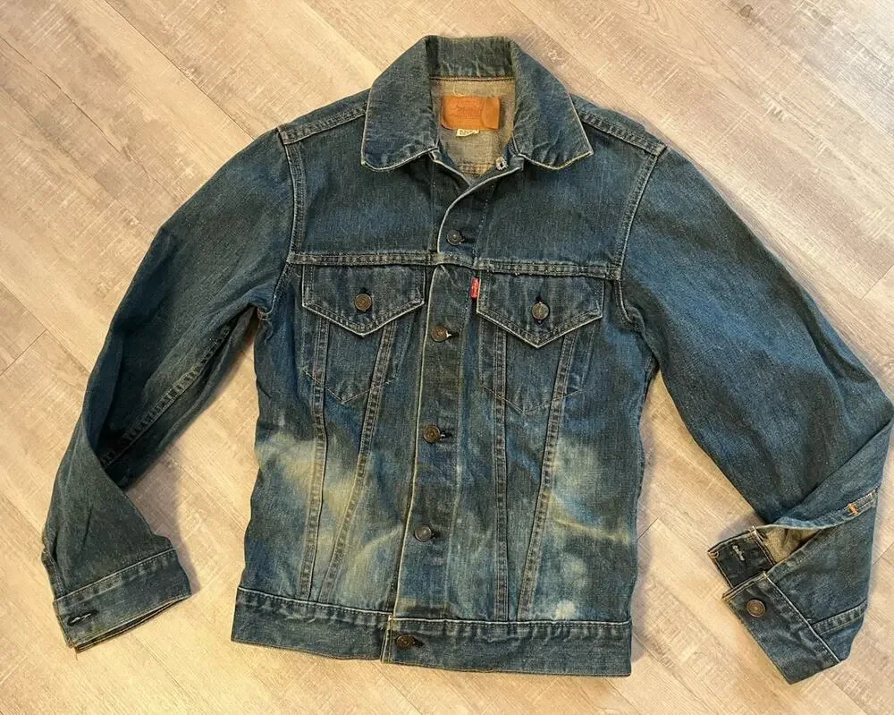 VTG 70s Levis Denim Trucker Jacket Blue Jean Distressed Pointed Collar 33” S/XS